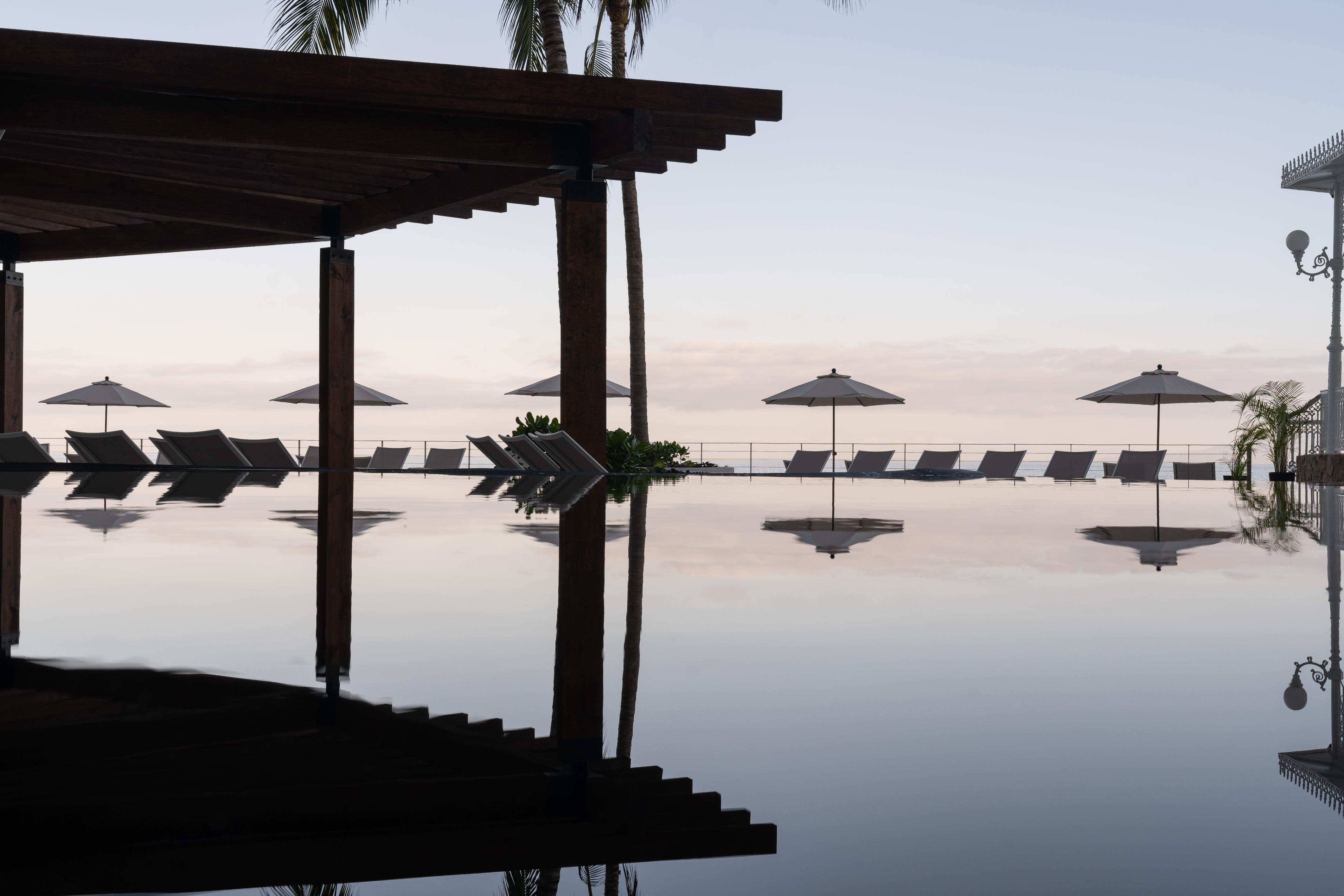 Grand Park Royal פוארטו ואלארטה מראה חיצוני תמונה Infinity pool at the Four Seasons Resort, Punta Mita, Mexico