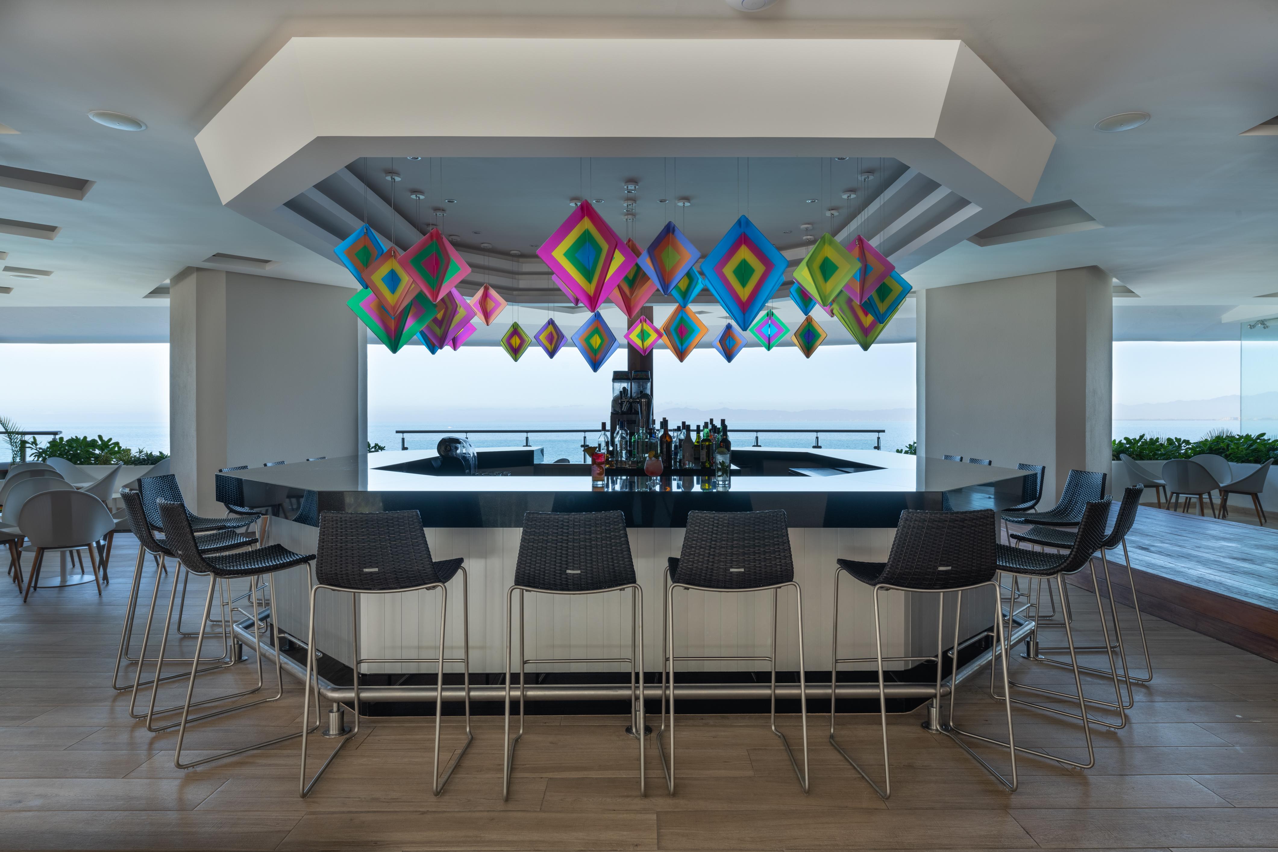 Grand Park Royal פוארטו ואלארטה מראה חיצוני תמונה The bar at the 101 Sky Lounge